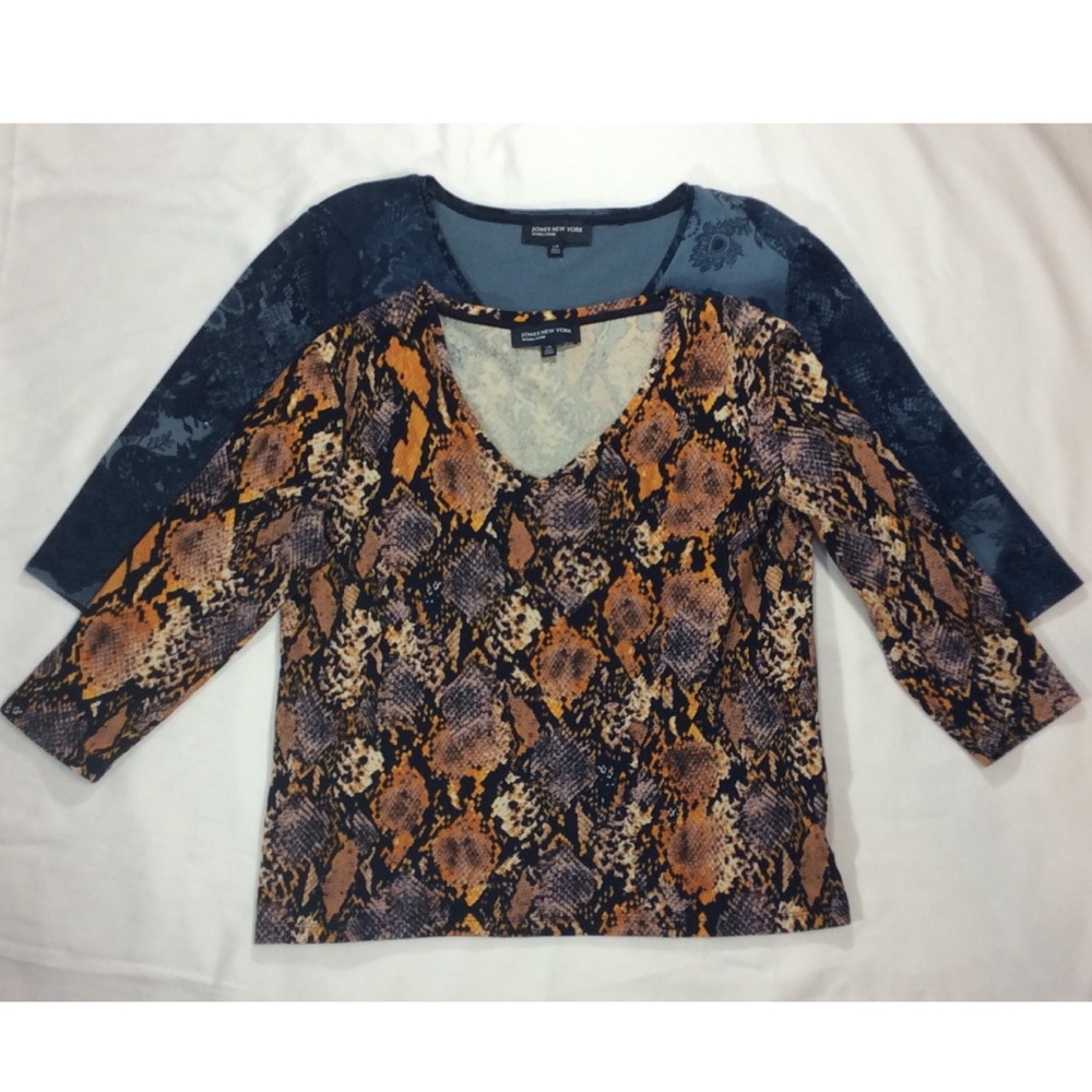 🧹👗5 for $20 2 Jones New York 3/4 length Shirts